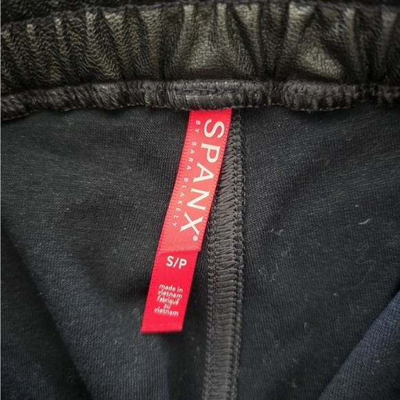 Spanx Pull On Leather Pants Small Women Gray Highrise Pocket Tapered Leg 28x29 - Picture 5 of 9